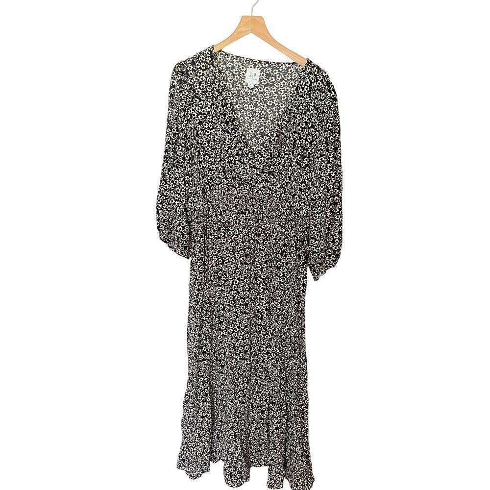 GAP Maternity smocked empire waist dress - Picture 2 of 7